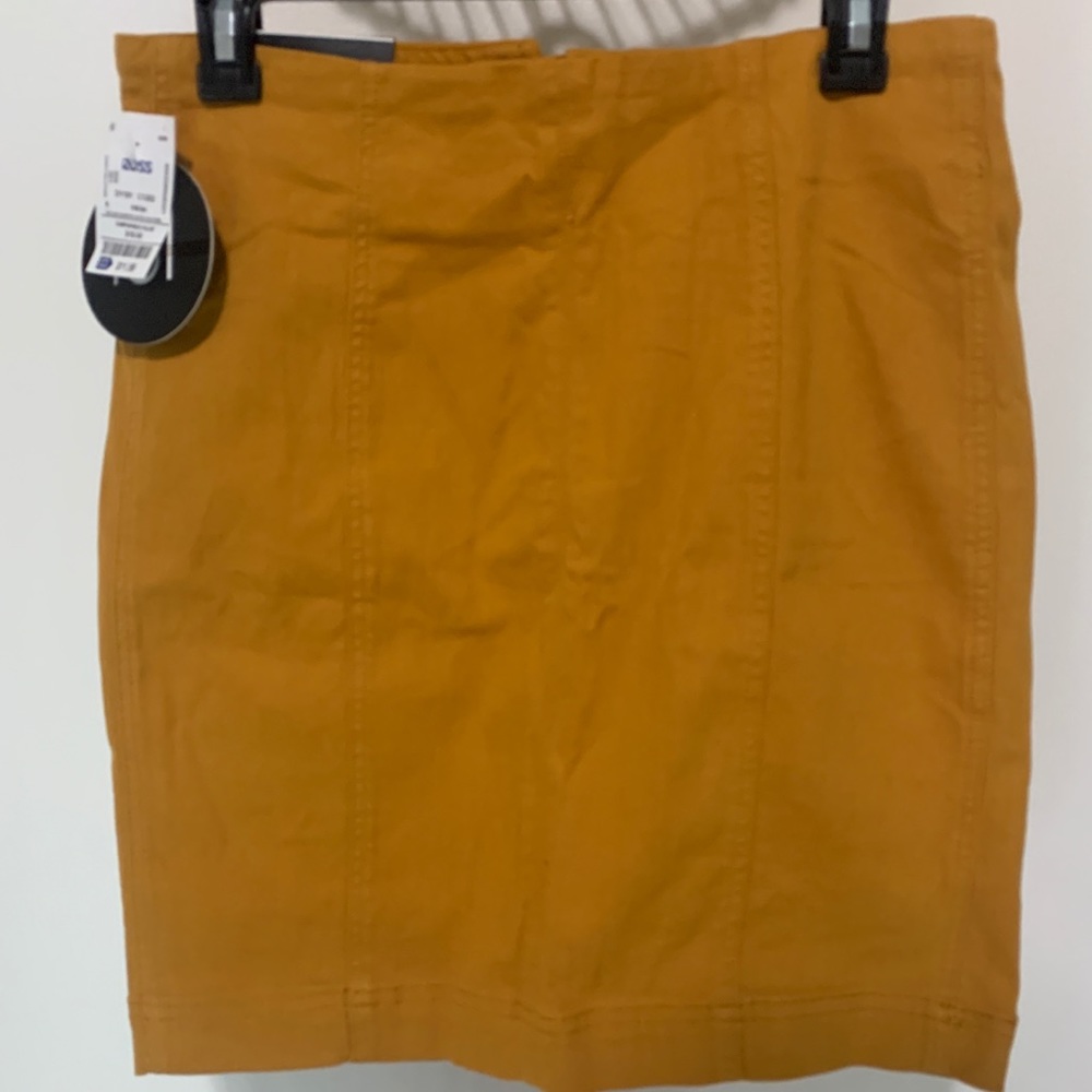 One 5 One-Ross Mustard Yellow Suede High Waisted Pencil Skirt in Size Small NEW